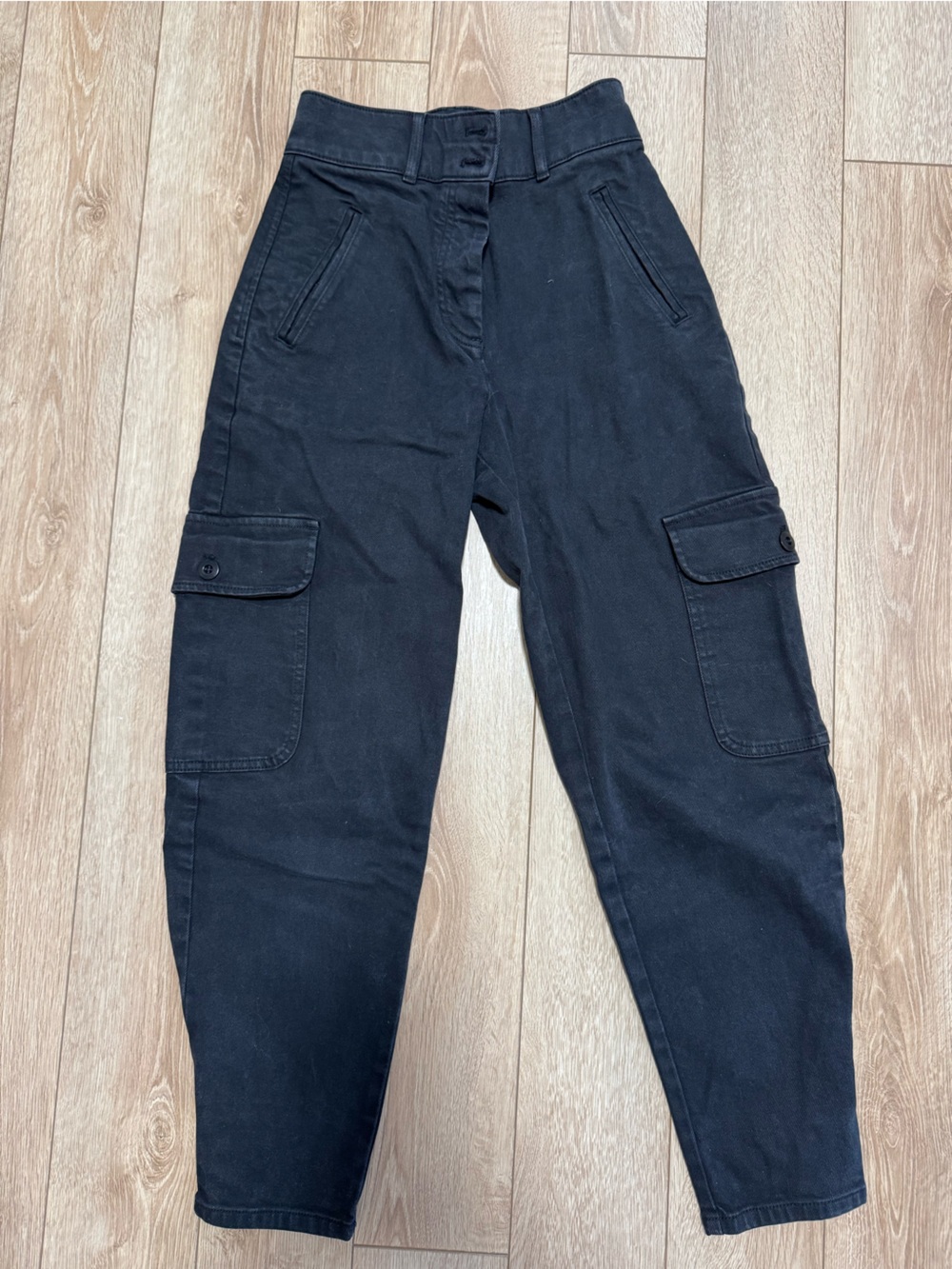Aritzia Wilfred Slim Straight Black Cargo Jeans